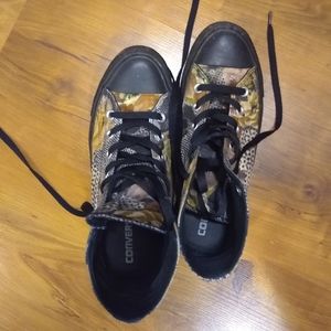 High top patterned Converse